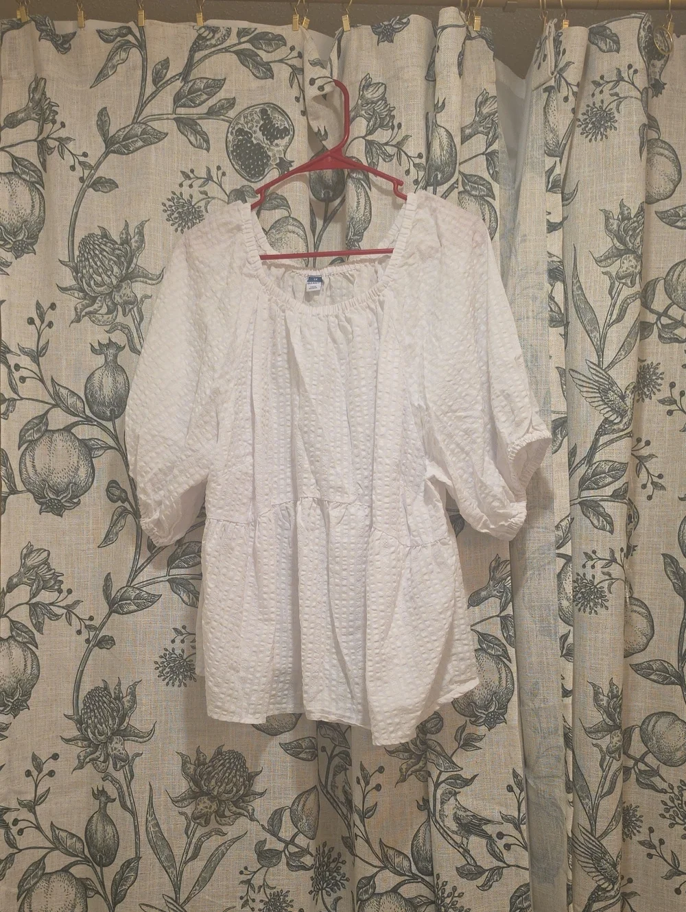 2x Old Navy White Textured Peasant Top